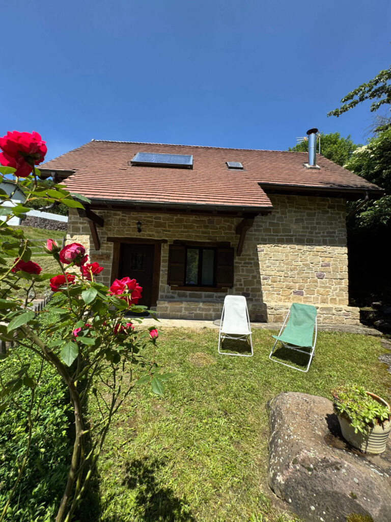Casa Rural La Central de Azparren jardin lacentraldeazparren